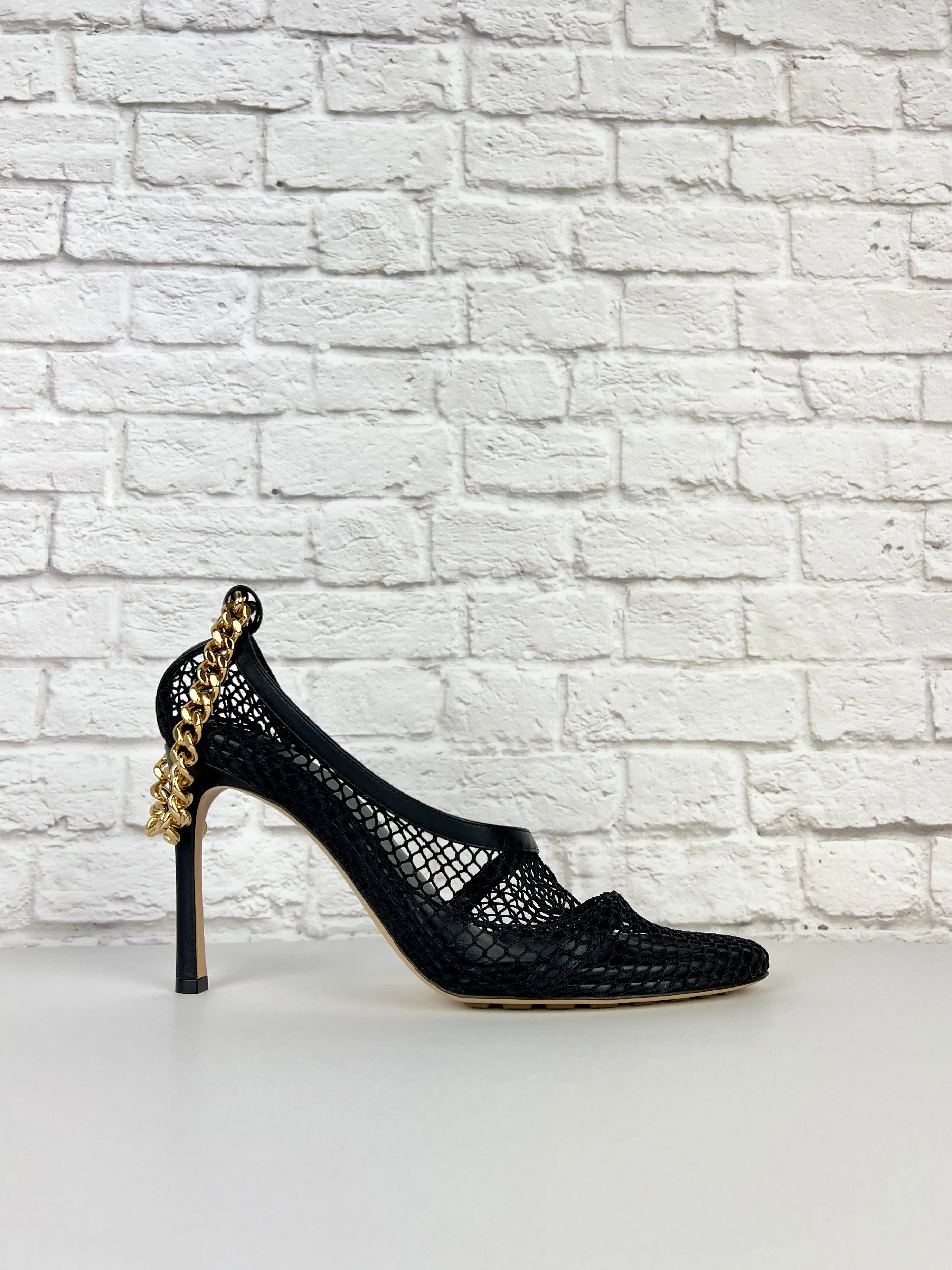 Bottega Veneta, Mesh and Chain Pumps, Black/Gold, Size 40IT