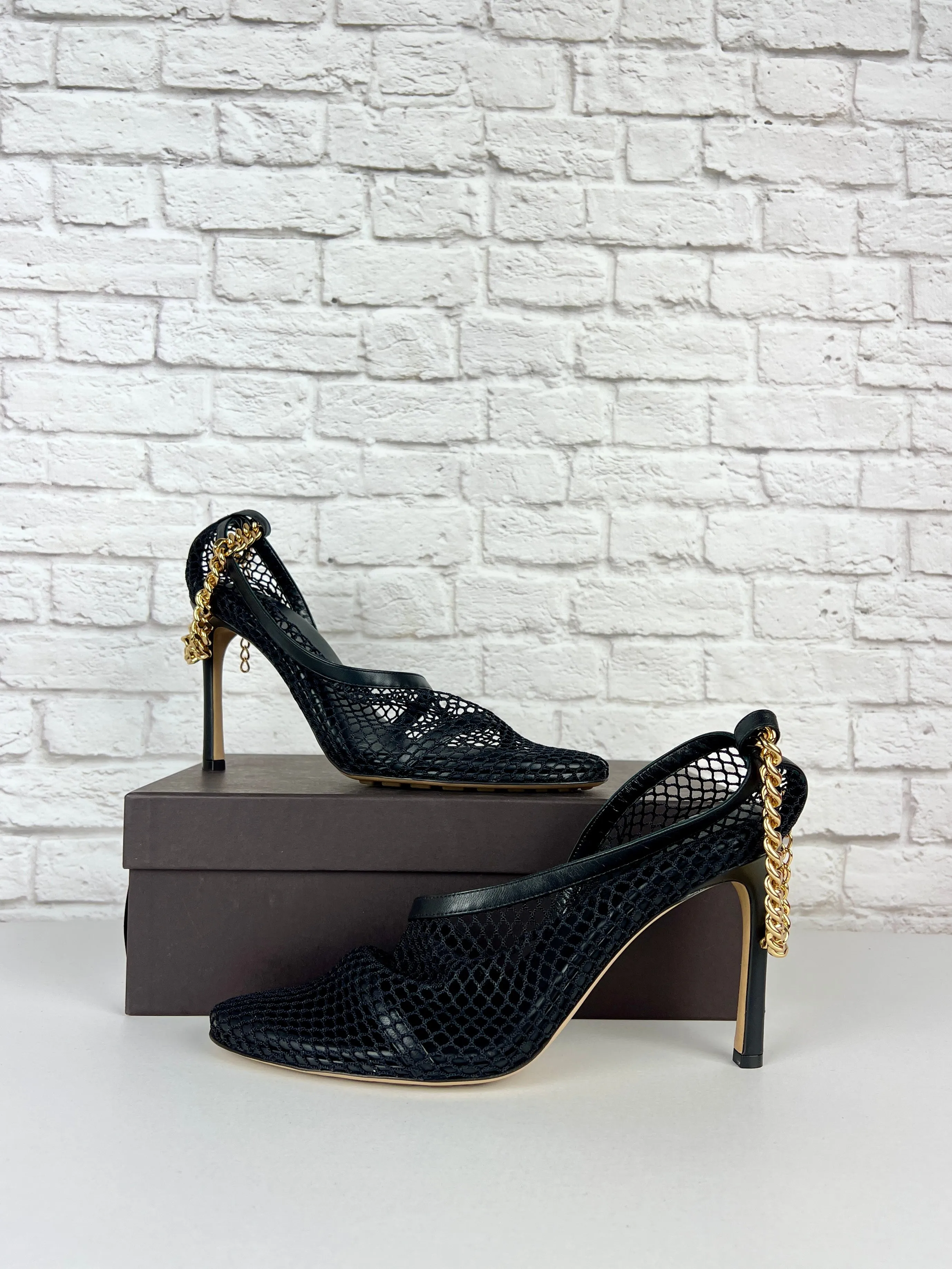 Bottega Veneta, Mesh and Chain Pumps, Black/Gold, Size 40IT