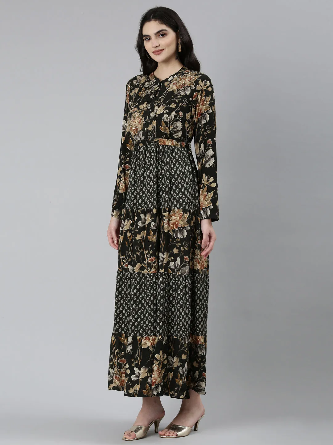 Neeru's Black Straight Casual Floral Dresses