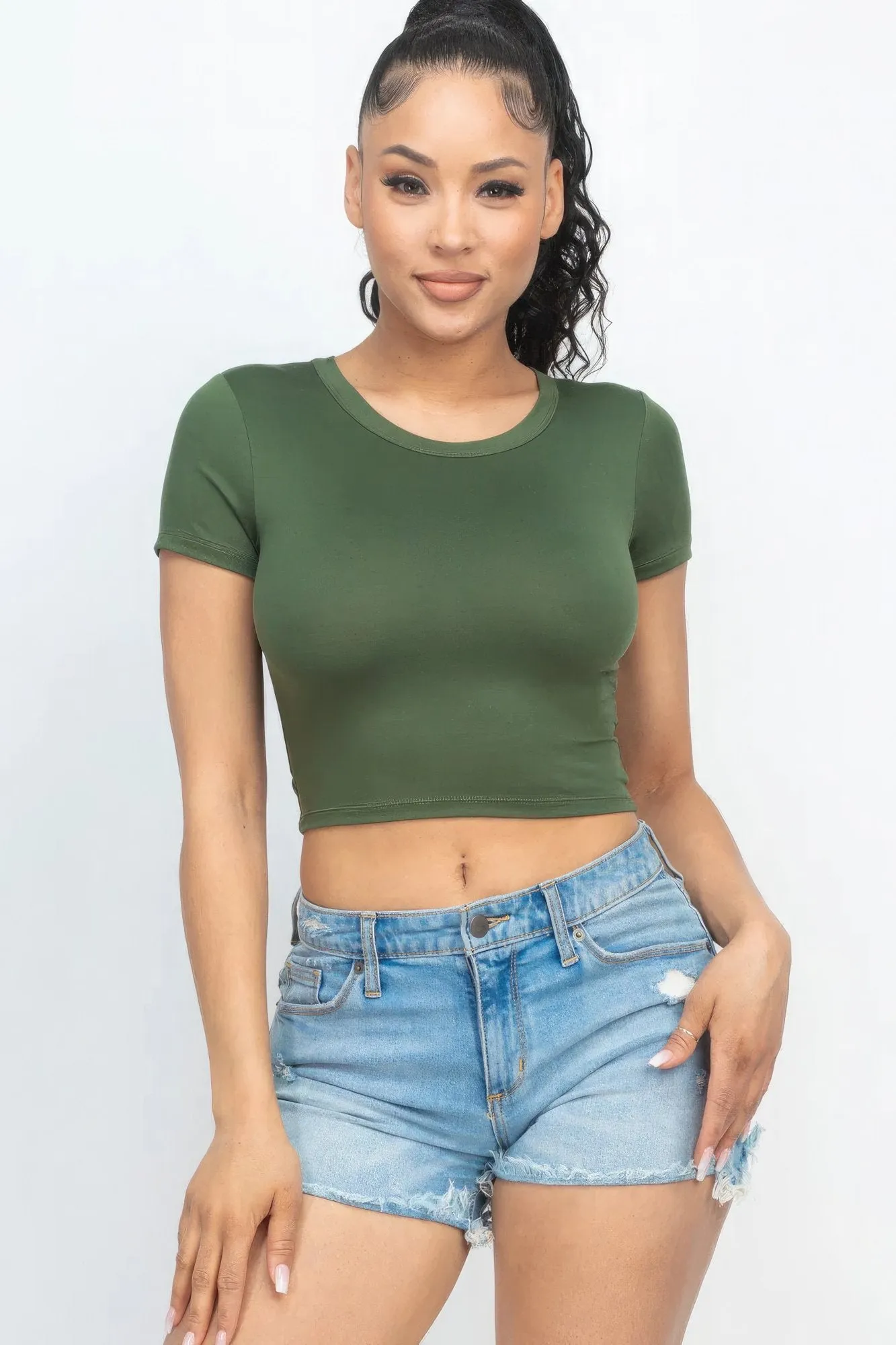 Short sleeve roundneck crop top