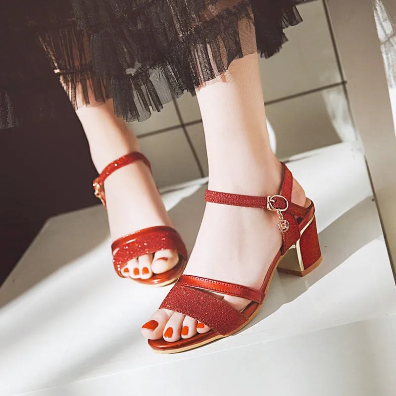 Stylish Graceful Women's Buckled Block Heeled Leather Sandals